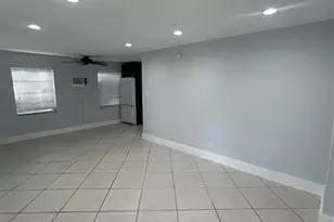 408 NE 7th Ave, Fort Lauderdale, FL 33301 - Photo 4