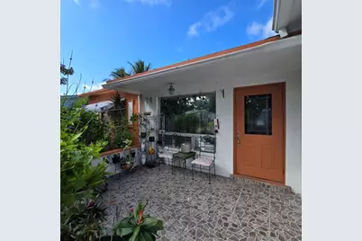 4215 NW 52nd Ave, Lauderdale Lakes, FL 33319 - Photo 2