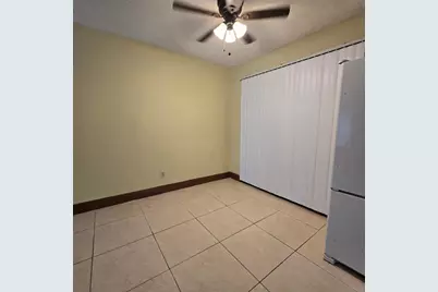 4215 NW 52nd Ave, Lauderdale Lakes, FL 33319 - Photo 6