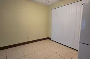 4215 NW 52nd Ave, Lauderdale Lakes, FL 33319 - Photo 6