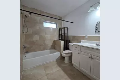 4215 NW 52nd Ave, Lauderdale Lakes, FL 33319 - Photo 4