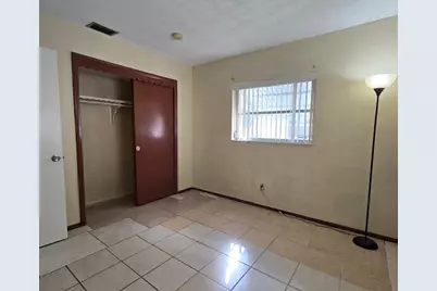 4215 NW 52nd Ave, Lauderdale Lakes, FL 33319 - Photo 14