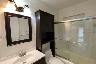 1610 NE 62nd St, Fort Lauderdale, FL 33334 - Photo 14