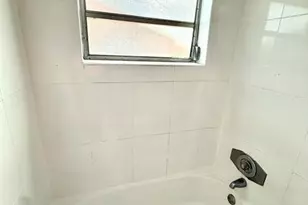 3880 Woodside Dr, Coral Springs, FL 33065 - Photo 18