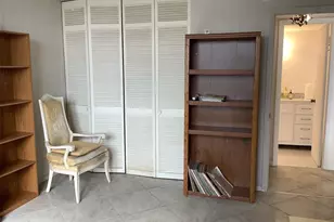 437 Golden Isles Dr, Hallandale Beach, FL 33009 - Photo 20