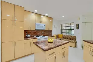 65 Centennial Ct, Deerfield Beach, FL 33442 - Photo 8