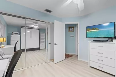 3351  Emerald Oaks Dr, Unit #103, Hollywood, FL 33021 - Photo 48