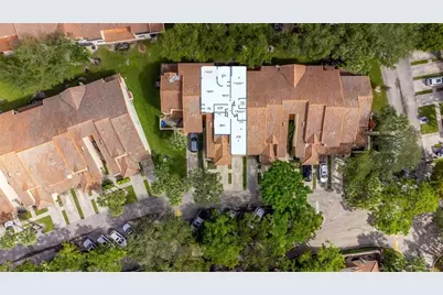 3351  Emerald Oaks Dr, Unit #103, Hollywood, FL 33021 - Photo 16