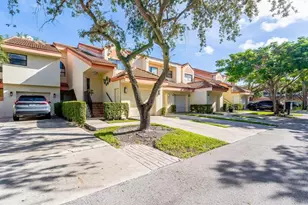 3351 Emerald Oaks Dr, Hollywood, FL 33021 - Photo 18