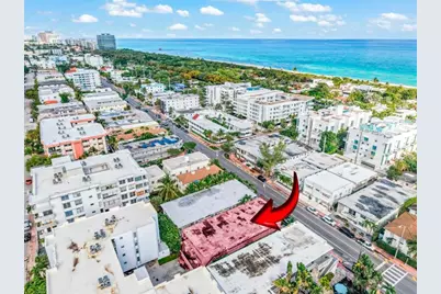 7720  Harding, Unit #1, Miami Beach, FL 33141 - Photo 4