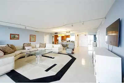 2480  Presidential Way, Unit #1903, West Palm Beach, FL 33401 - Photo 8