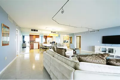 2480  Presidential Way, Unit #1903, West Palm Beach, FL 33401 - Photo 10