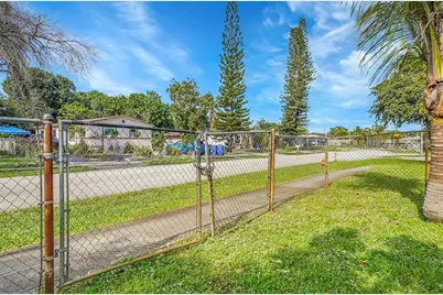 2870 NW 22 Street, Fort Lauderdale, FL 33311 - Photo 4