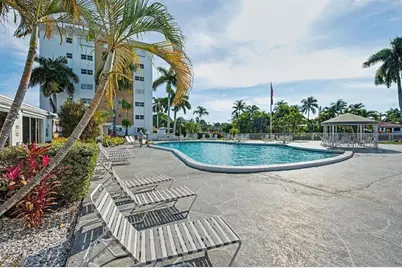 3000 NE 16th Ave, Unit #305, Oakland Park, FL 33334 - Photo 20
