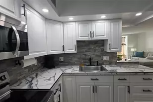 2831 Somerset Dr Unit, Lauderdale Lakes, FL 33311 - Photo 8