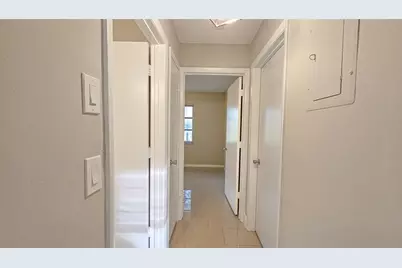 416  Lakeside Dr, Unit #129, Margate, FL 33063 - Photo 6