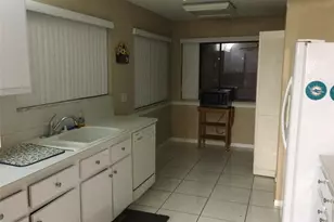 2240 SW 92nd Ter, Davie, FL 33324 - Photo 8