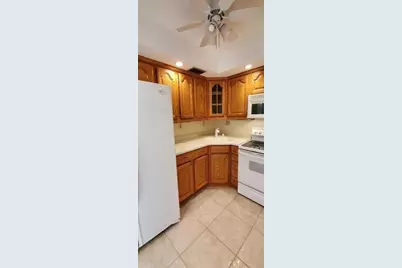 3040 NE 16th Ave, Unit #303 A, Oakland Park, FL 33334 - Photo 4