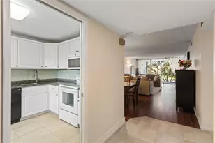 4015 W Palm Aire Dr, Pompano Beach, FL 33069 - Photo 4