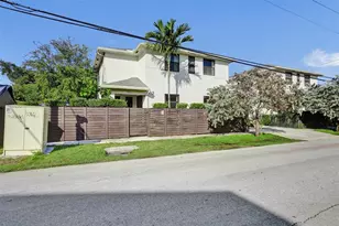 233 NE 11th St, Fort Lauderdale, FL 33304 - Photo 38