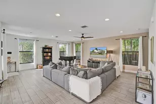 233 NE 11th St, Fort Lauderdale, FL 33304 - Photo 8