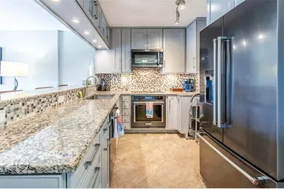 1831 NE 38th St, Unit #206, Fort Lauderdale, FL 33308 - Photo 2