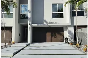 2275 SE 7th St, Pompano Beach, FL 33062 - Photo 1