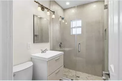 2000 NE 17 Ct., Fort Lauderdale, FL 33304 - Photo 8