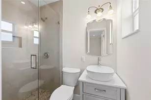 2000 NE 17 Ct, Fort Lauderdale, FL 33304 - Photo 12