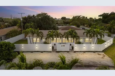 2000 NE 17 Ct., Fort Lauderdale, FL 33304 - Photo 1