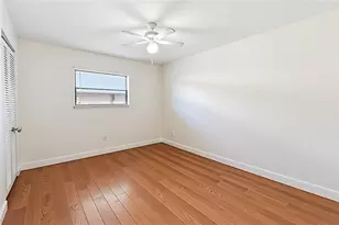 11060 Lakeview Dr, Coral Springs, FL 33071 - Photo 28