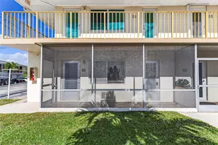 11 SW 4th Ave, Boca Raton, FL 33432 - Photo 2