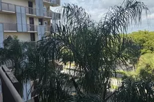 3301 N Country Club Dr, Miami, FL 33180 - Photo 18