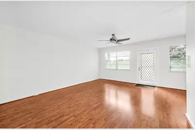 2069 Oakridge F #2069, Deerfield Beach, FL 33442 - Photo 2