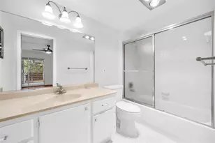 2069 Oakridge F, Deerfield Beach, FL 33442 - Photo 14