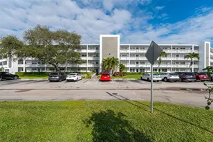 2069 Oakridge F, Deerfield Beach, FL 33442 - Photo 24