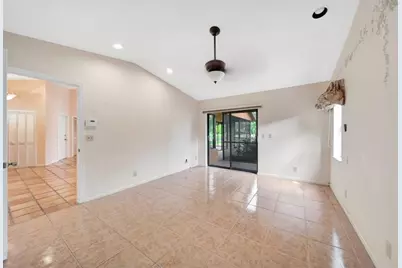 8507 NW 83rd St, Tamarac, FL 33321 - Photo 26