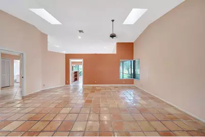 8507 NW 83rd St, Tamarac, FL 33321 - Photo 6