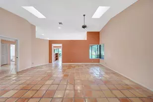 8507 NW 83rd St, Tamarac, FL 33321 - Photo 6