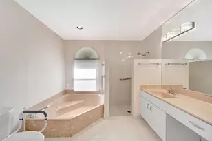 8507 NW 83rd St, Tamarac, FL 33321 - Photo 30