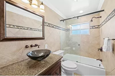 409 NW 27th St, Wilton Manors, FL 33311 - Photo 14