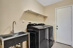 8452 NW 47th St, Coral Springs, FL 33067 - Photo 16