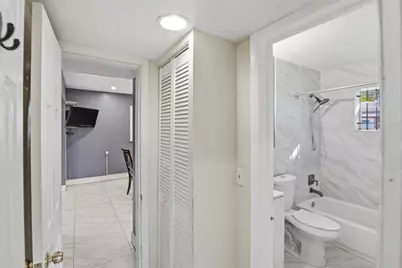 1320 NW 86th St, Miami, FL 33147 - Photo 22