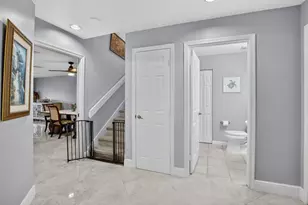 9861 Fairway Cove Ln, Plantation, FL 33324 - Photo 6