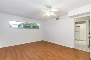 8940 S Hollybrook Blvd, Pembroke Pines, FL 33025 - Photo 6