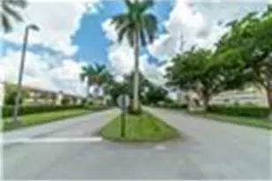 8940 S Hollybrook Blvd, Pembroke Pines, FL 33025 - Photo 82