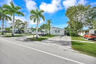 2118 N 14th Ave, Dania Beach, FL 33020 - Photo 42