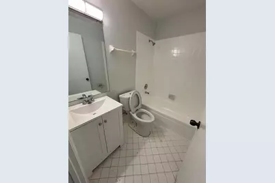 3417 NW 44th St, Unit #206, Oakland Park, FL 33309 - Photo 4