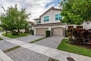 4339 Lago Dr, Pompano Beach, FL 33064 - Photo 2