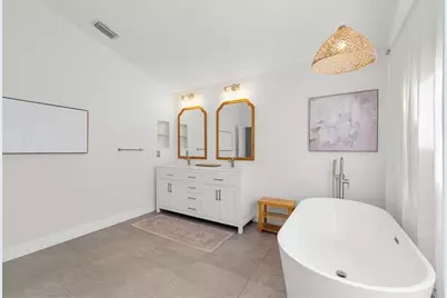 1611 NW 101st Way, Plantation, FL 33322 - Photo 18